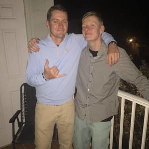 Meet your Posher, Derek